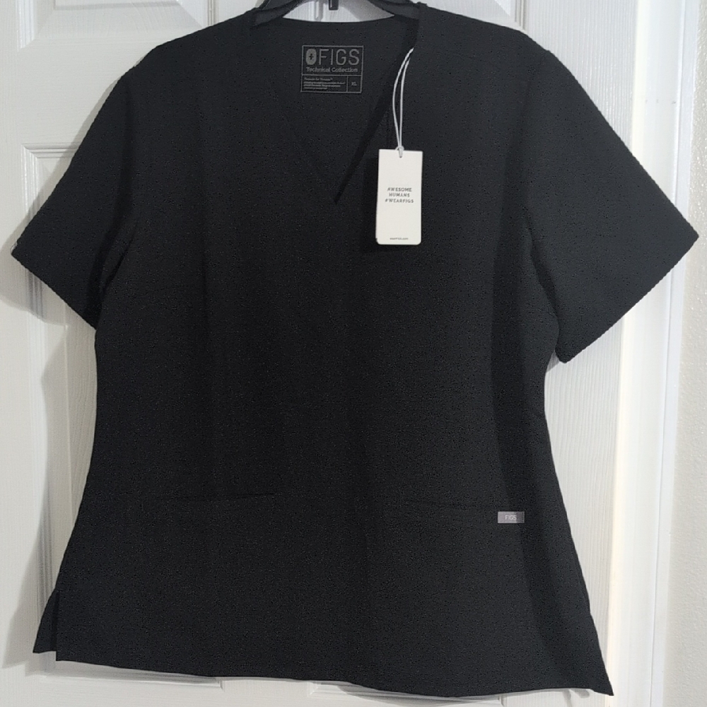 Figs Women's Classic Black Short Sleeve Top